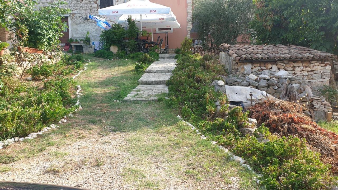 Apartments Rosa Mali Losinj Exterior photo