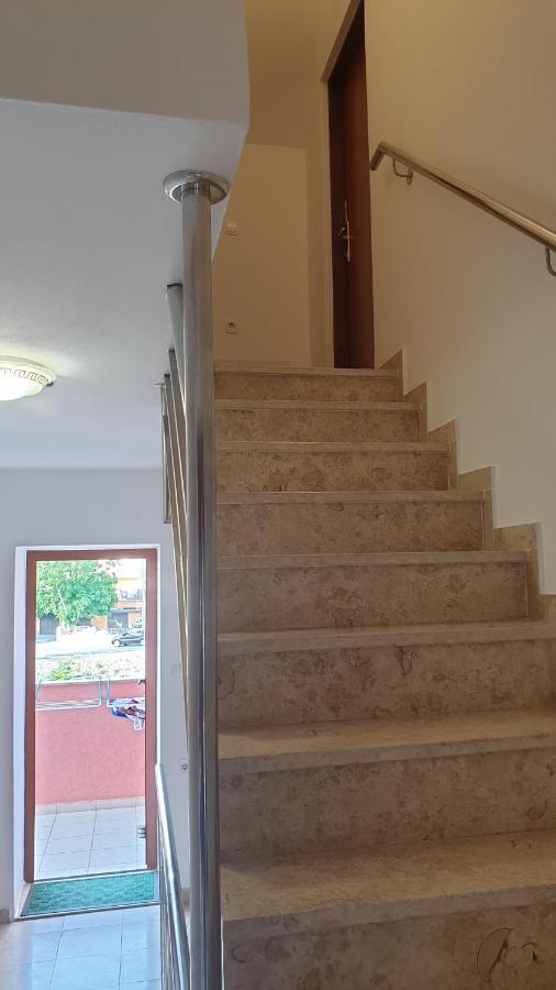 Apartments Rosa Mali Losinj Exterior photo
